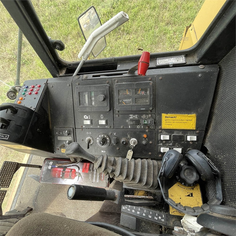 Moissonneuse-batteuse New Holland TX 30: photos 20