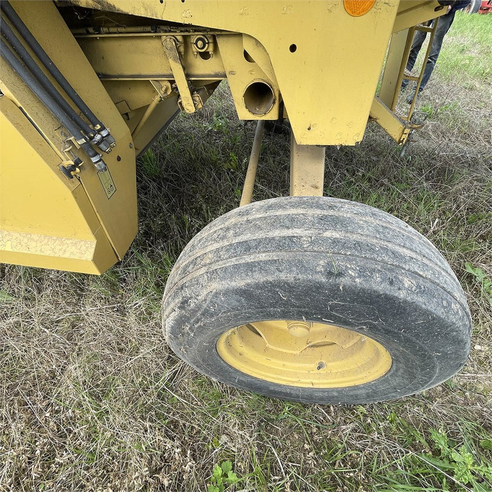 Moissonneuse-batteuse New Holland TX 30: photos 49