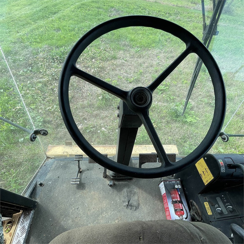 Moissonneuse-batteuse New Holland TX 30: photos 18