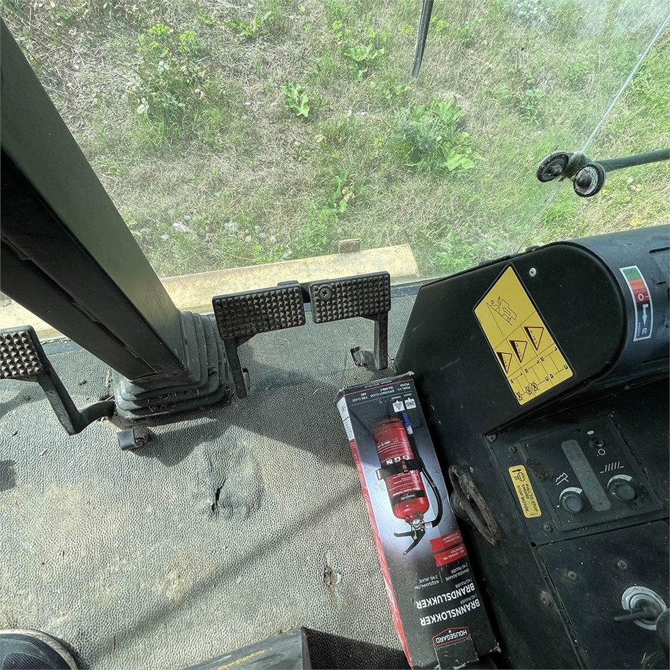 Moissonneuse-batteuse New Holland TX 30: photos 24