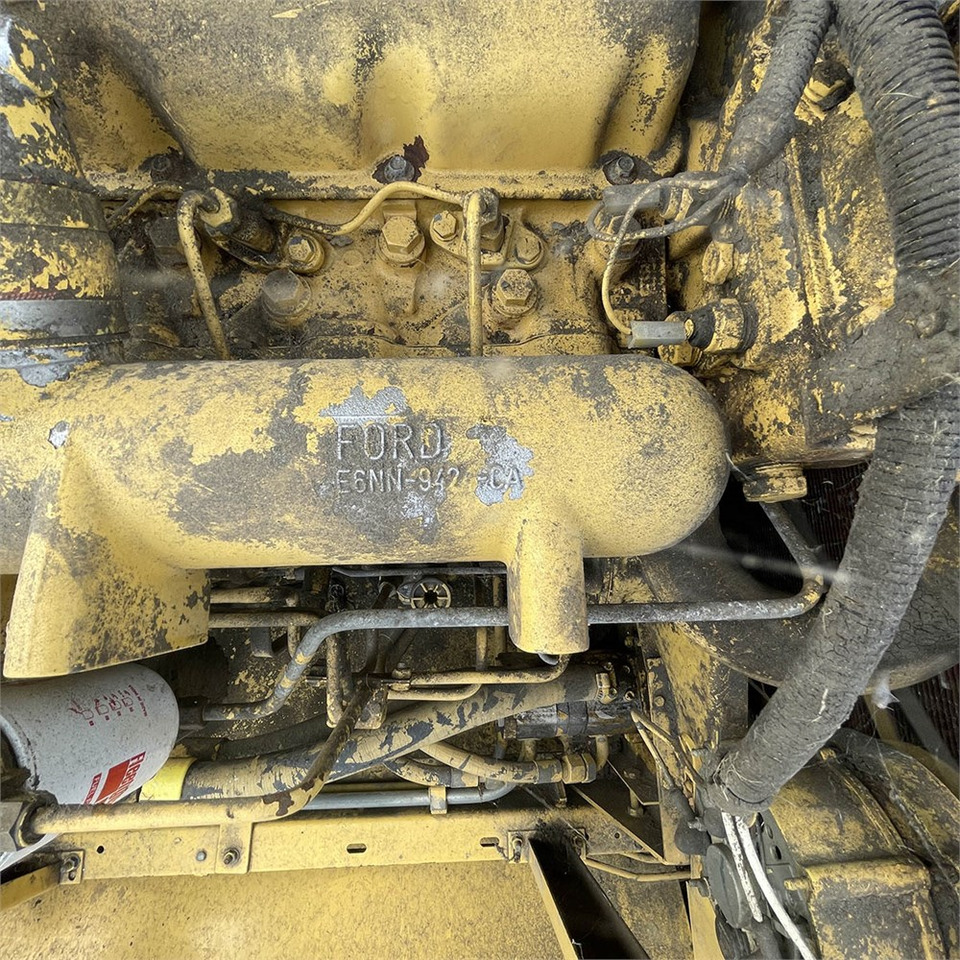 Moissonneuse-batteuse New Holland TX 30: photos 32