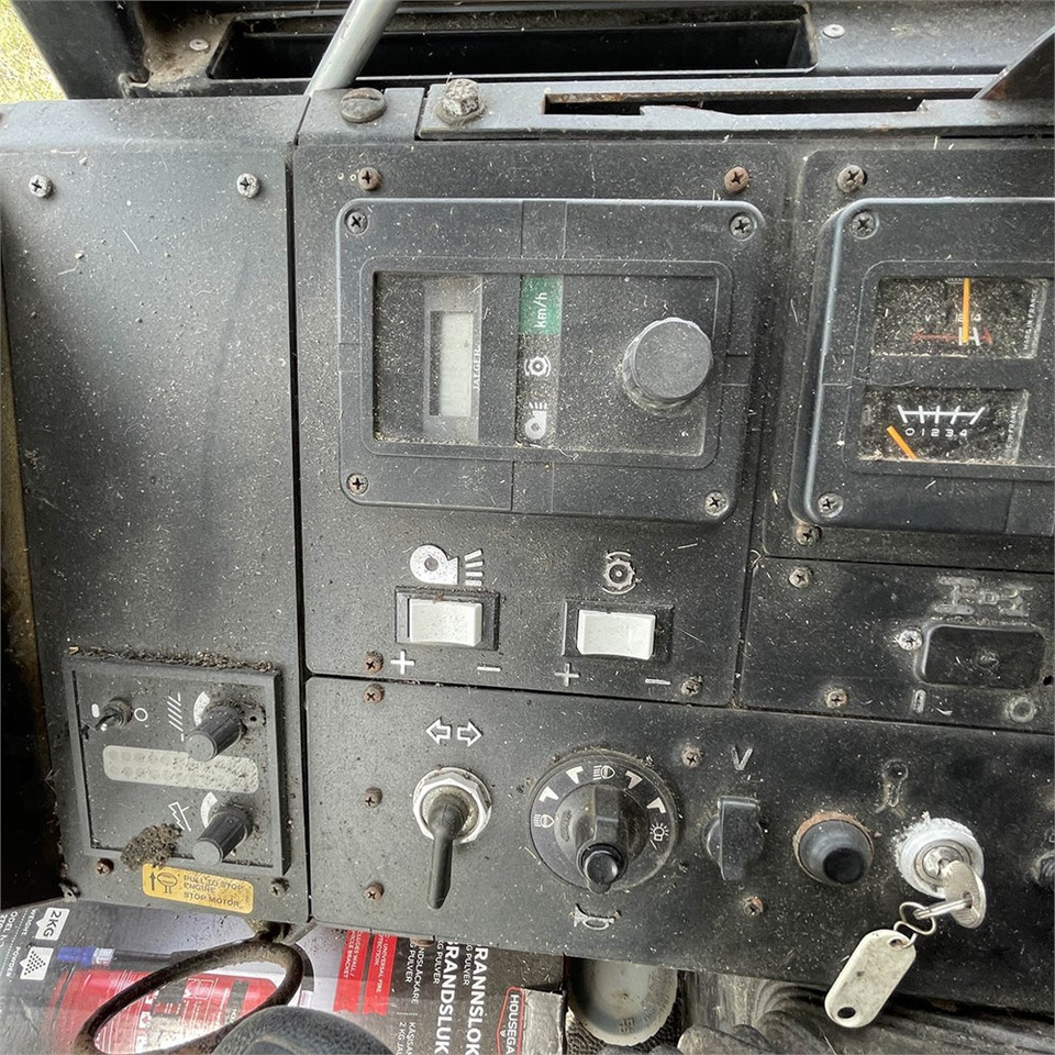 Moissonneuse-batteuse New Holland TX 30: photos 23