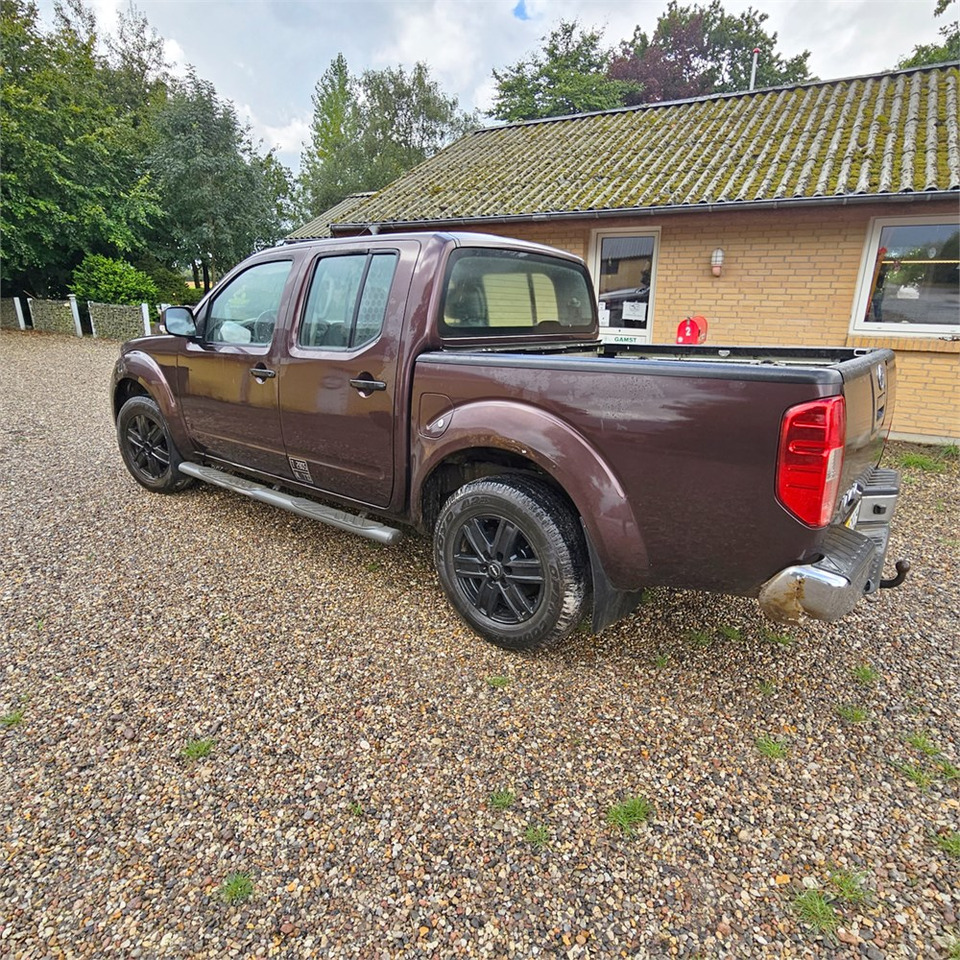Nissan Navara 2,5 Dci Dc 4wd - Pick-up: photos 3 Nissan Navara 2,5 Dci Dc 4wd - Pick-up: photos 3