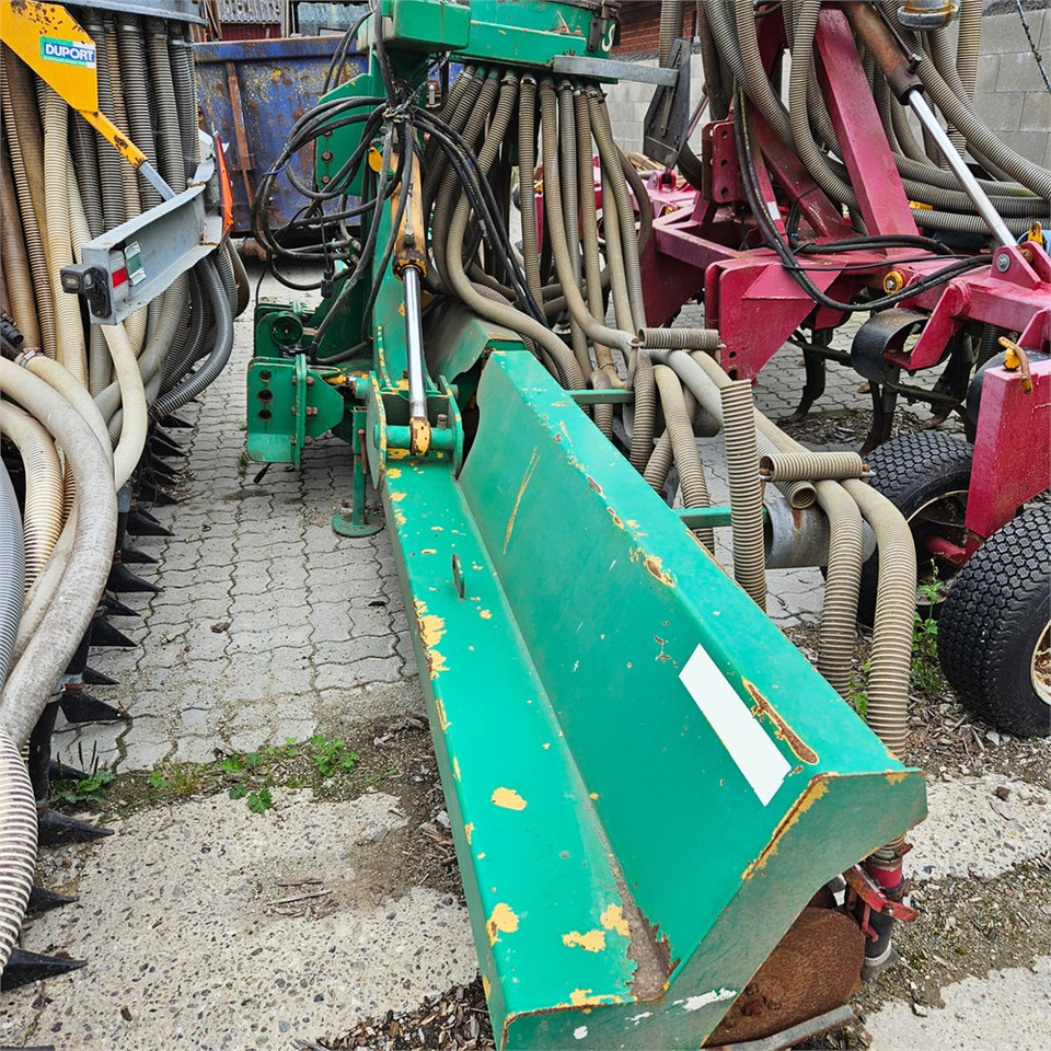 Samson 1200001 - Epandeurs: photos 1 Samson 1200001 - Epandeurs: photos 1