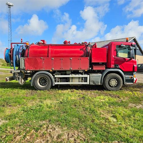 Scania P250 - Camion hydrocureur: photos 4 Scania P250 - Camion hydrocureur: photos 4