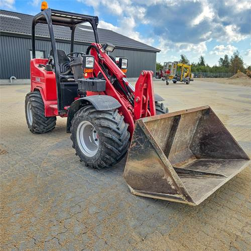 Schaeff 2445 SLT Nordic Heavy Duty - Chargeuse sur pneus: photos 4 Schaeff 2445 SLT Nordic Heavy Duty - Chargeuse sur pneus: photos 4