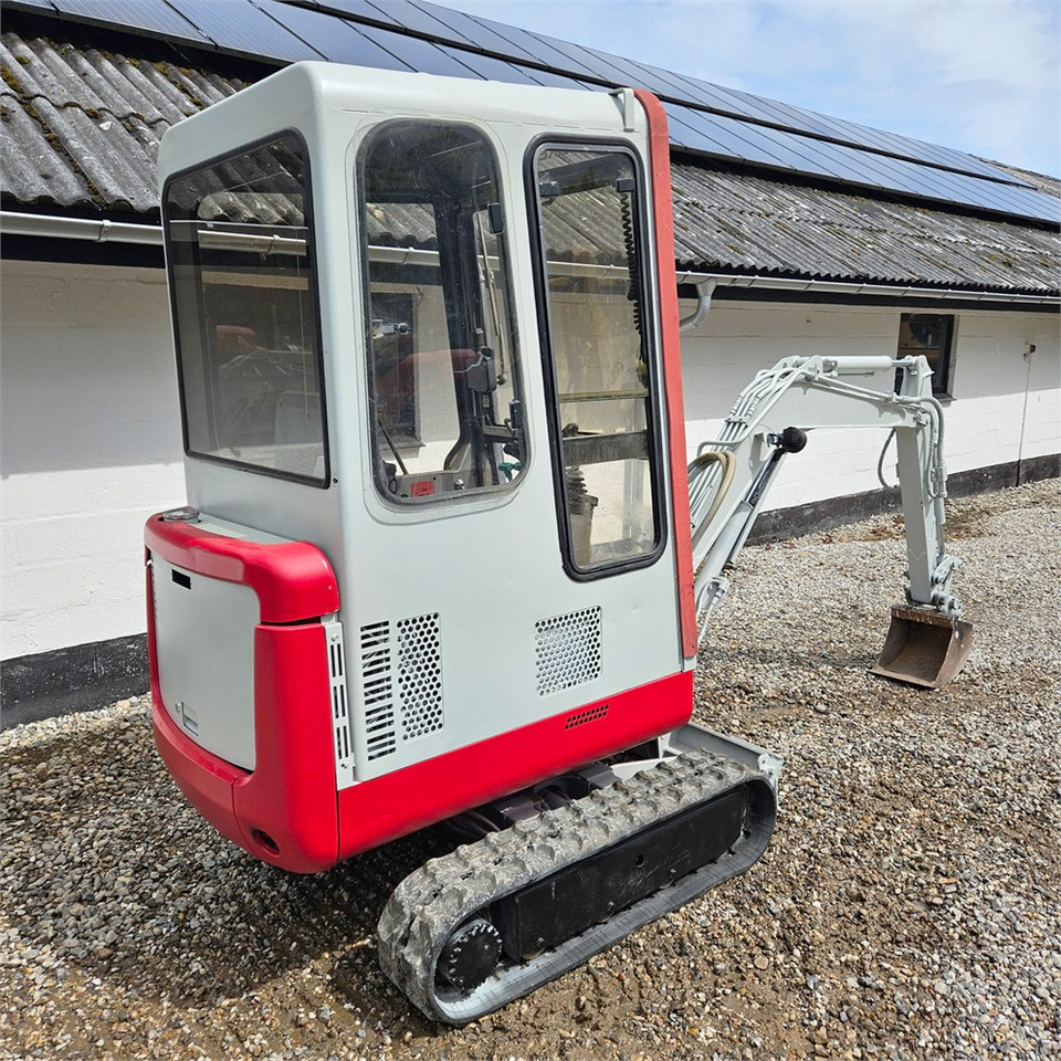 Takeuchi TB015 - Mini pelle: photos 3 Takeuchi TB015 - Mini pelle: photos 3