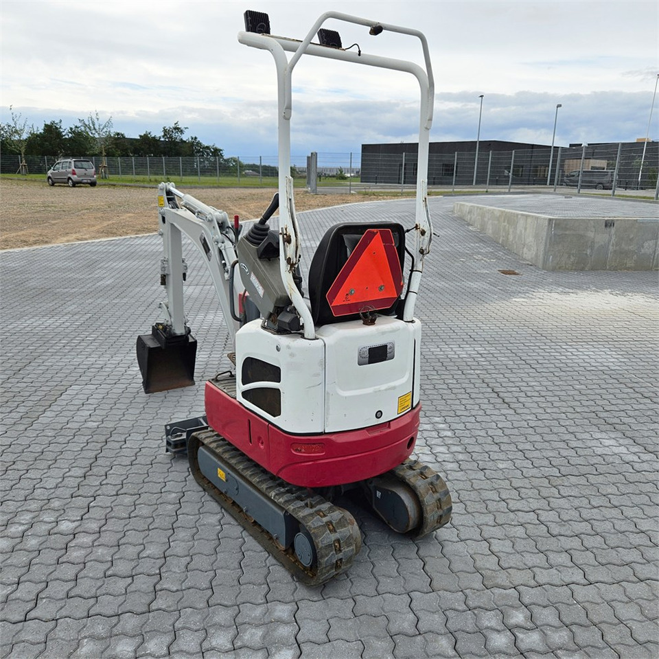 Takeuchi TB210 R - Mini pelle: photos 4 Takeuchi TB210 R - Mini pelle: photos 4