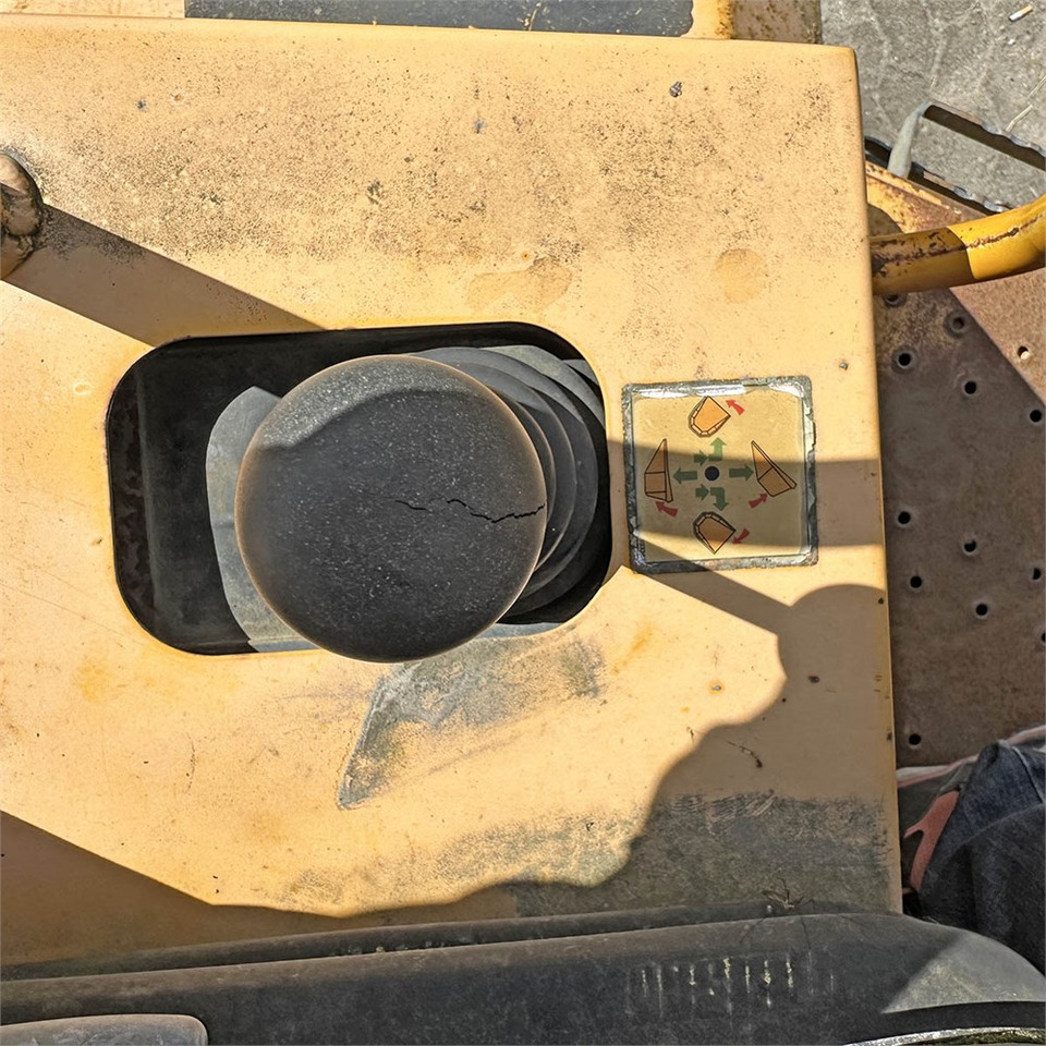 Mini tombereau Thwaites Mach 864: photos 15