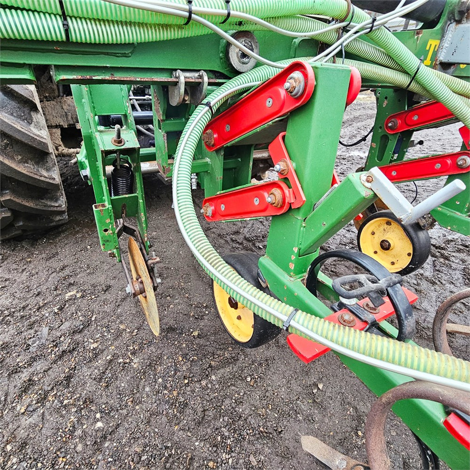 Semoir/ Planteuse Thyregod Tim - 8 rows: photos 19 Semoir/ Planteuse Thyregod Tim - 8 rows: photos 19