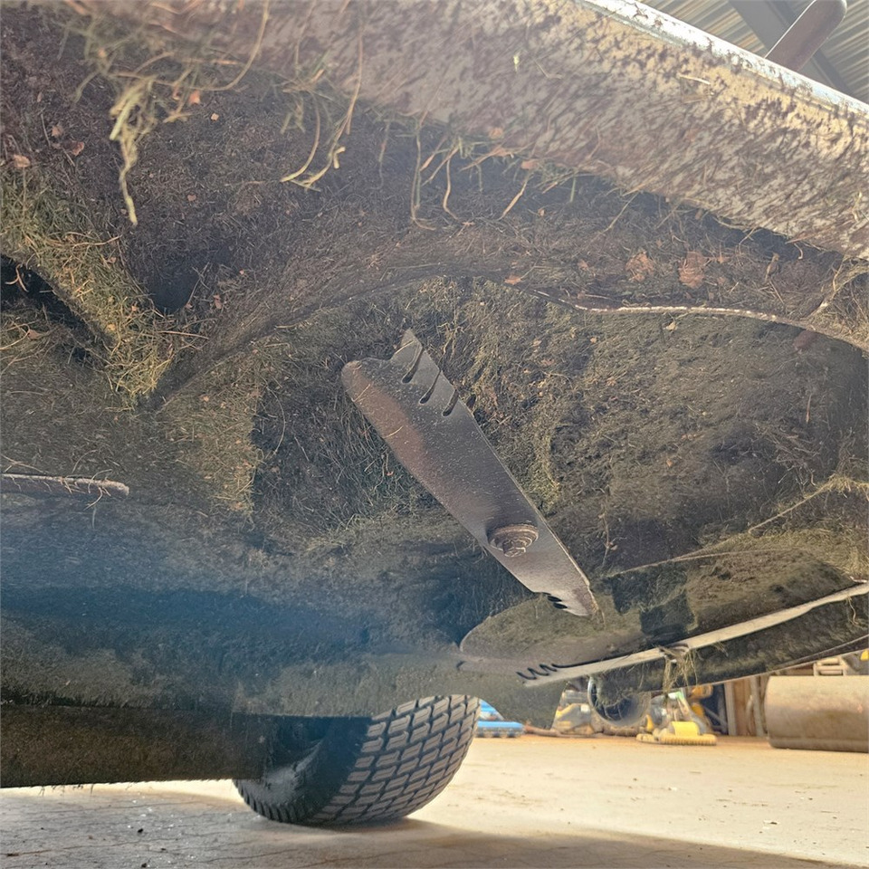 Motofaucheuse Toro 31975: photos 20 Motofaucheuse Toro 31975: photos 20