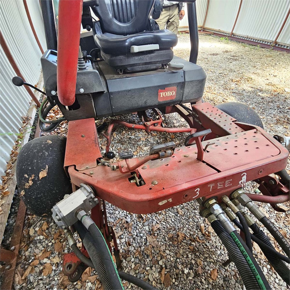 Toro Greensmaster 3250-D - Motofaucheuse: photos 4 Toro Greensmaster 3250-D - Motofaucheuse: photos 4