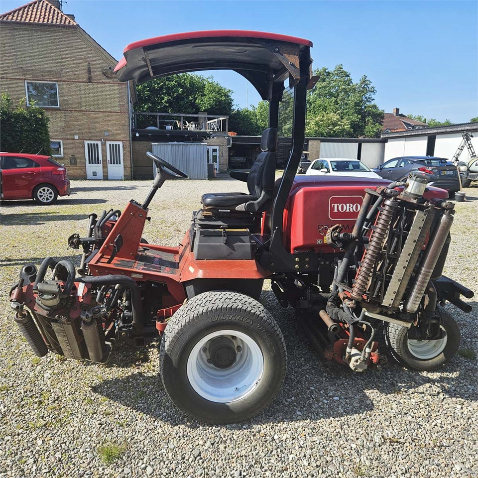 Toro Reelmaster 6700-D - Motofaucheuse: photos 5 Toro Reelmaster 6700-D - Motofaucheuse: photos 5