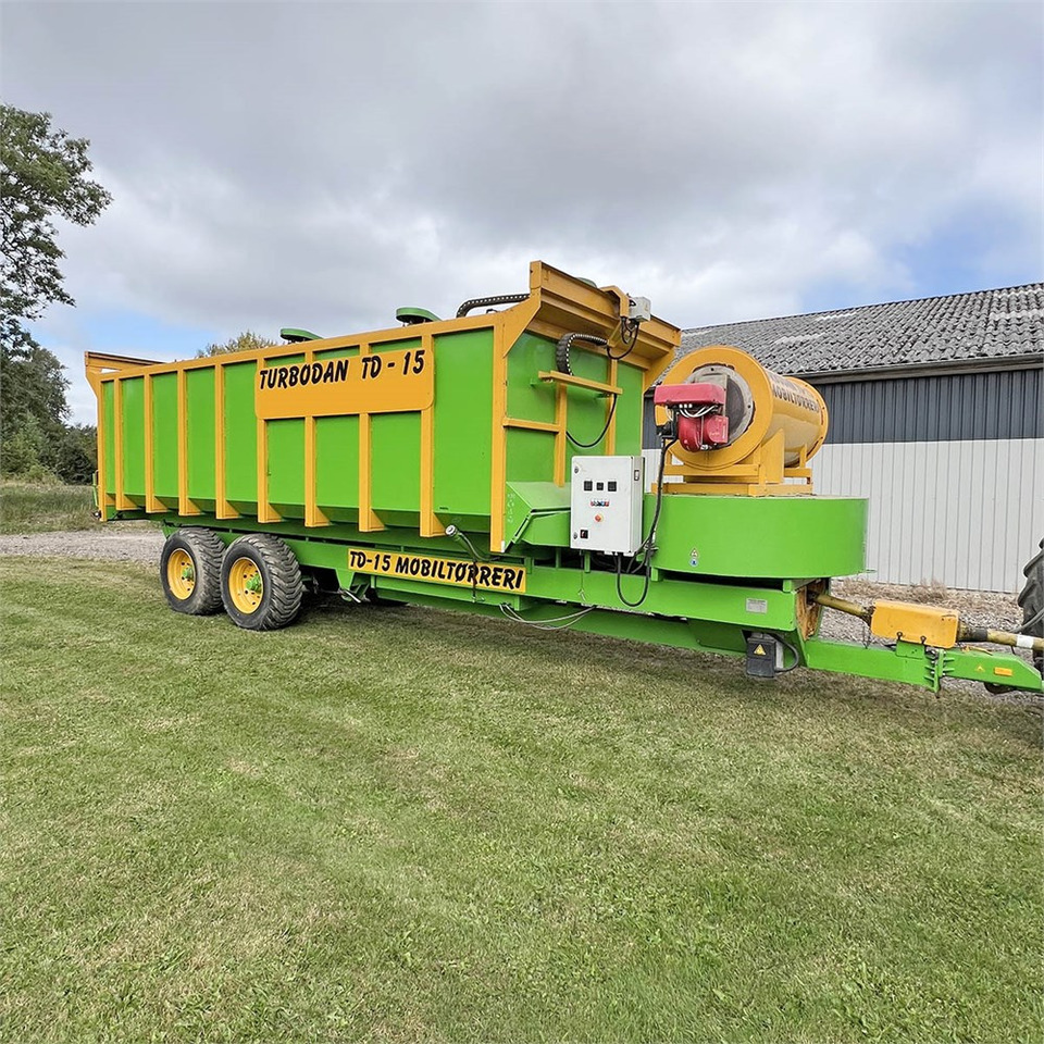 Turbodan TD15 - Matériel de fenaison: photos 4 Turbodan TD15 - Matériel de fenaison: photos 4