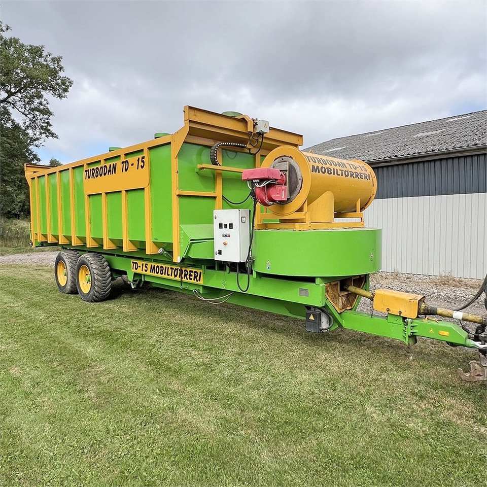 Turbodan TD15 - Matériel de fenaison: photos 3 Turbodan TD15 - Matériel de fenaison: photos 3