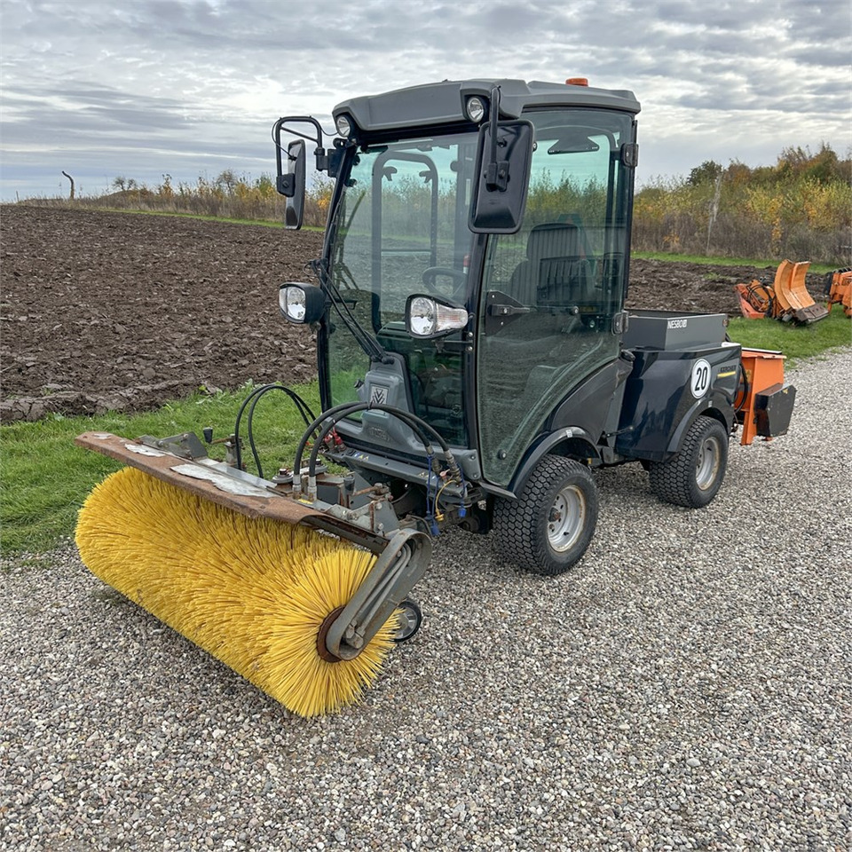 Kärcher MIC 34C Professioal - Véhicule de voirie/ Spécial: photos 2 Kärcher MIC 34C Professioal - Véhicule de voirie/ Spécial: photos 2