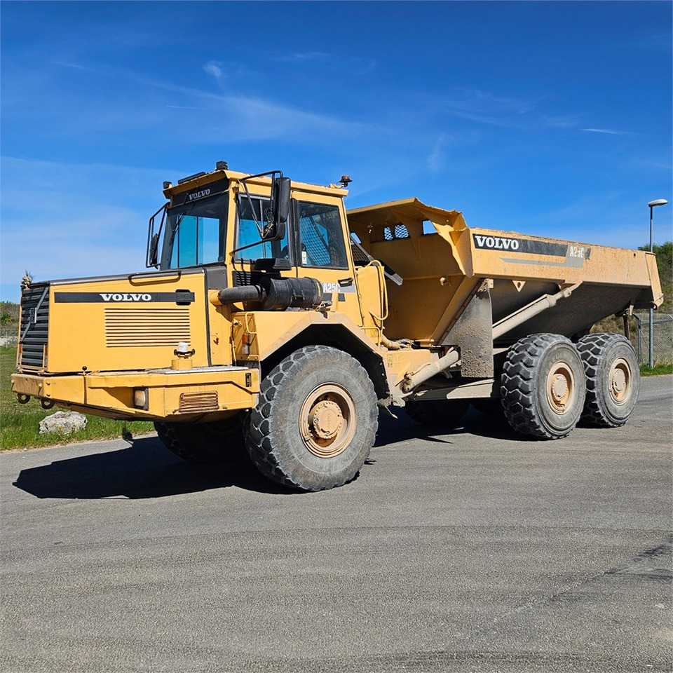 Volvo A25 C - Tombereau articulé: photos 1 Volvo A25 C - Tombereau articulé: photos 1