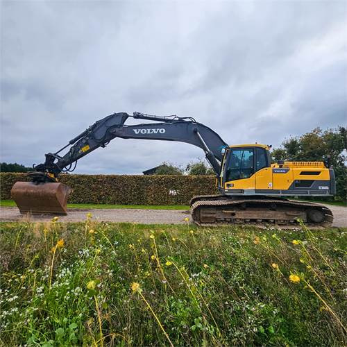 Volvo EC300 DL - Pelle sur chenille: photos 3 Volvo EC300 DL - Pelle sur chenille: photos 3