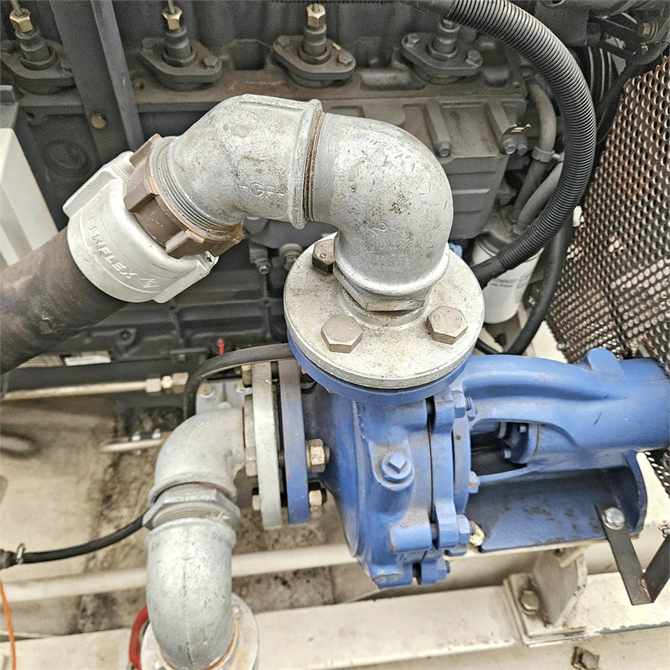 Nettoyeur haute pression Volvo FL 280: photos 15