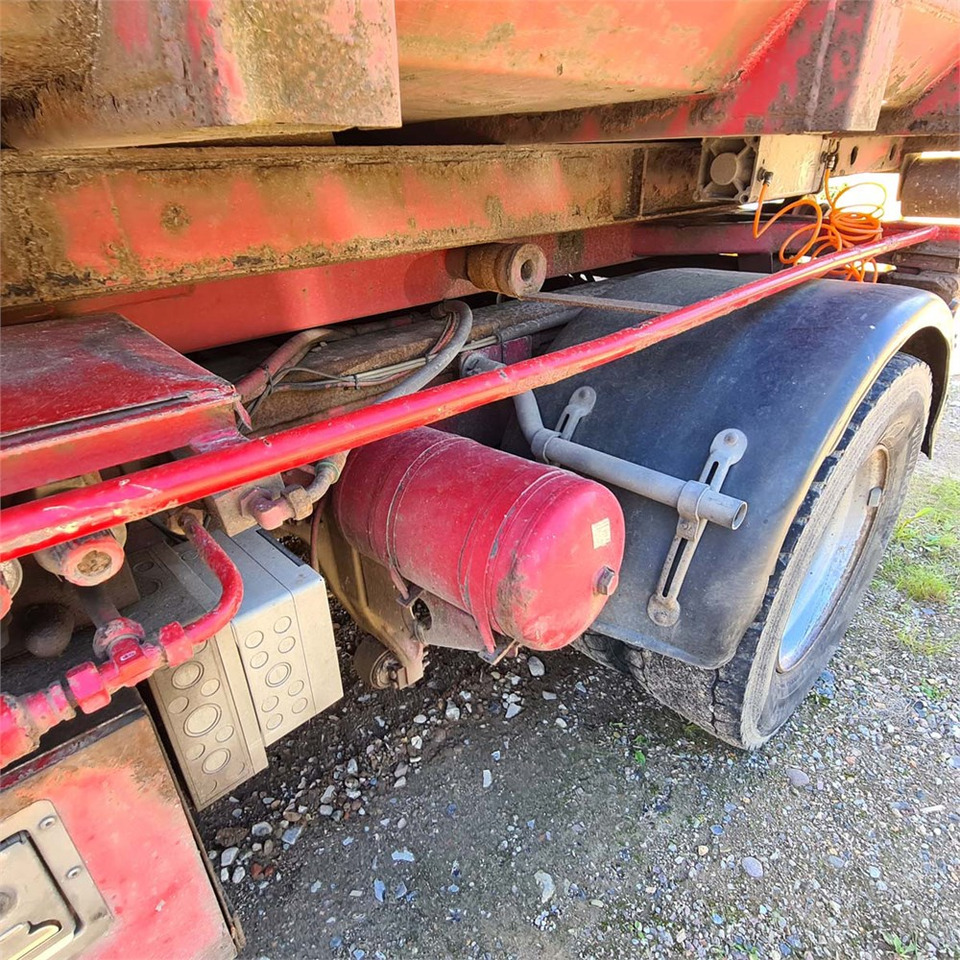 Camion - système de câble Volvo FL612: photos 26 Camion - système de câble Volvo FL612: photos 26