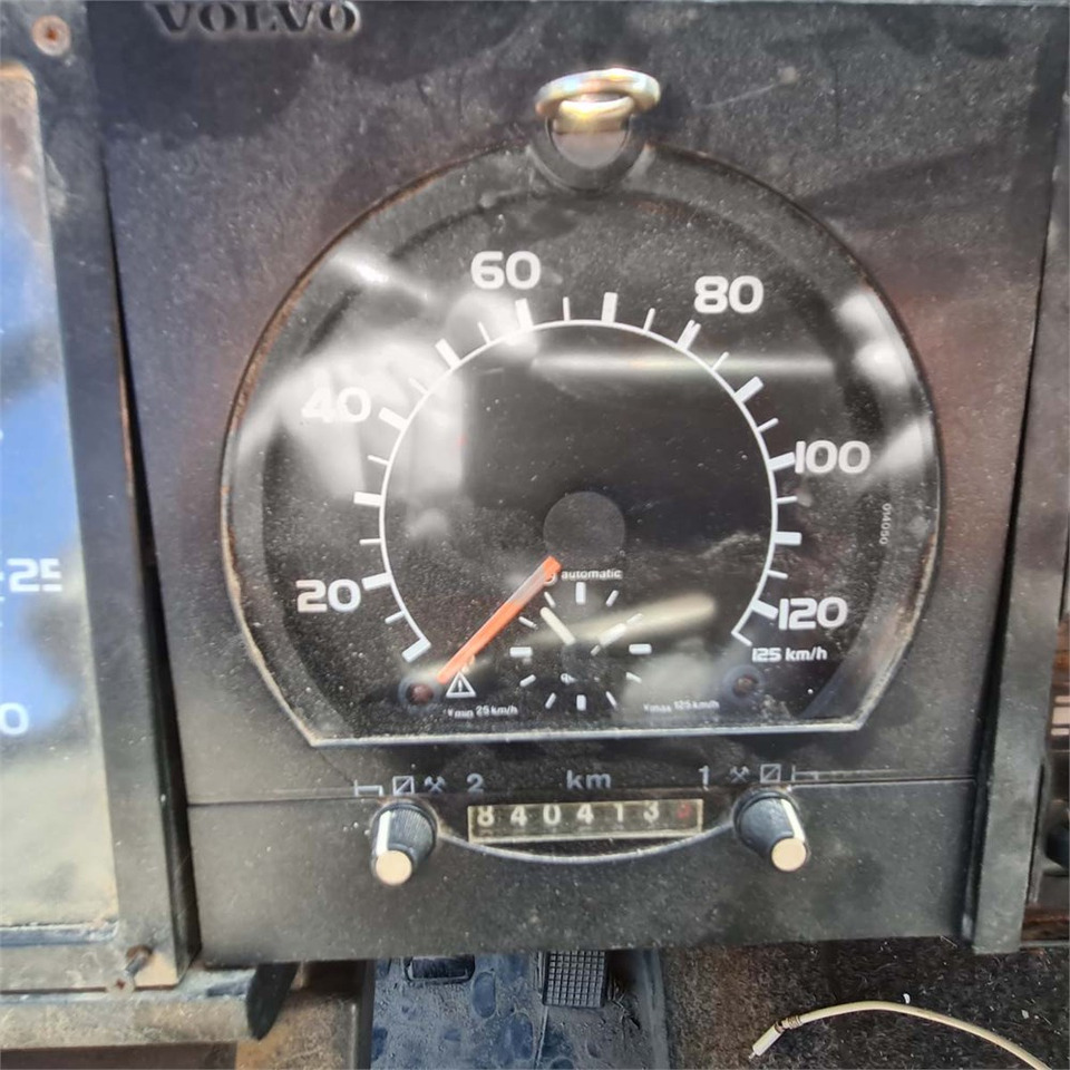 Camion - système de câble Volvo FL612: photos 14 Camion - système de câble Volvo FL612: photos 14