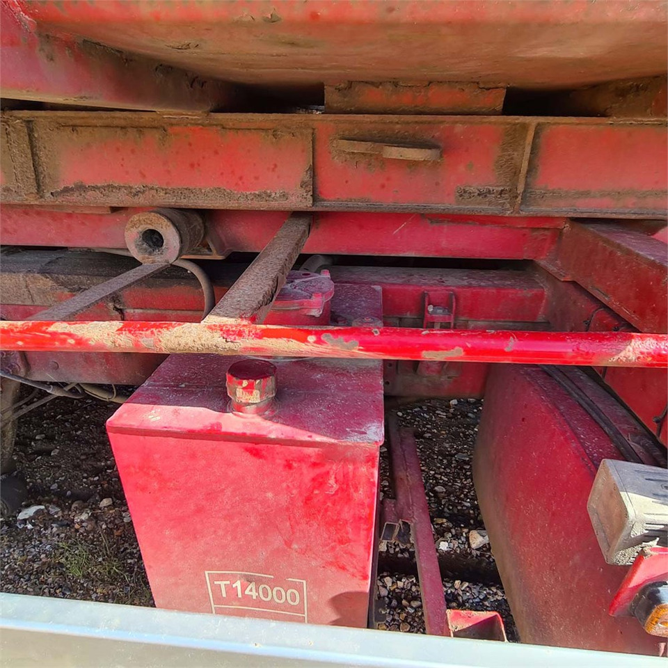 Camion - système de câble Volvo FL612: photos 32 Camion - système de câble Volvo FL612: photos 32