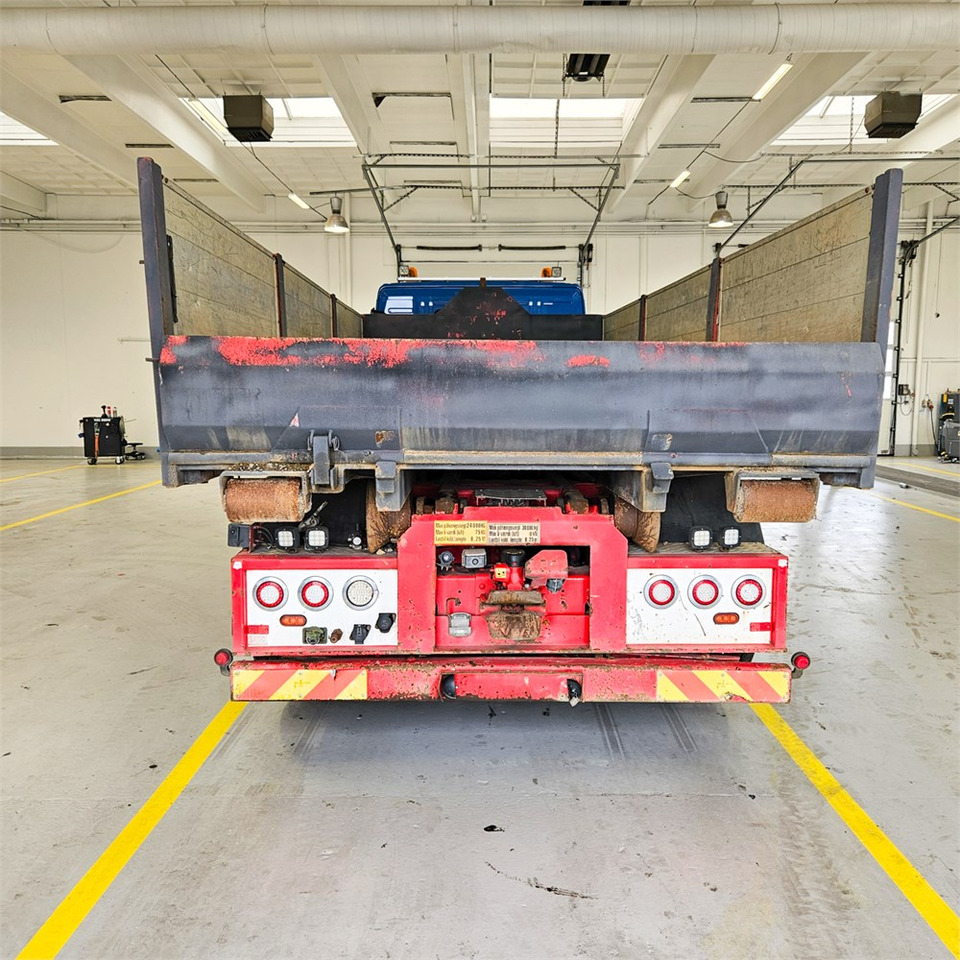 Volvo FM450 - Camion plateau: photos 5 Volvo FM450 - Camion plateau: photos 5