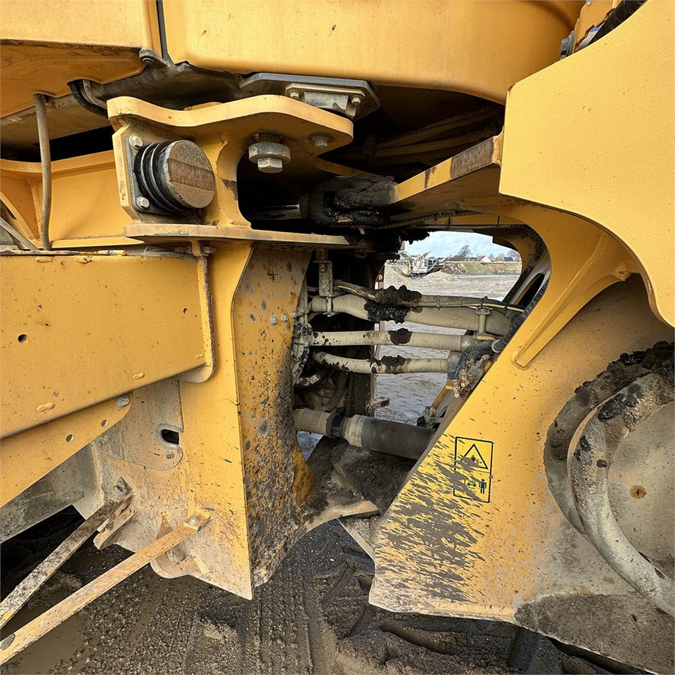 Chargeuse sur pneus Volvo L150 G: photos 29