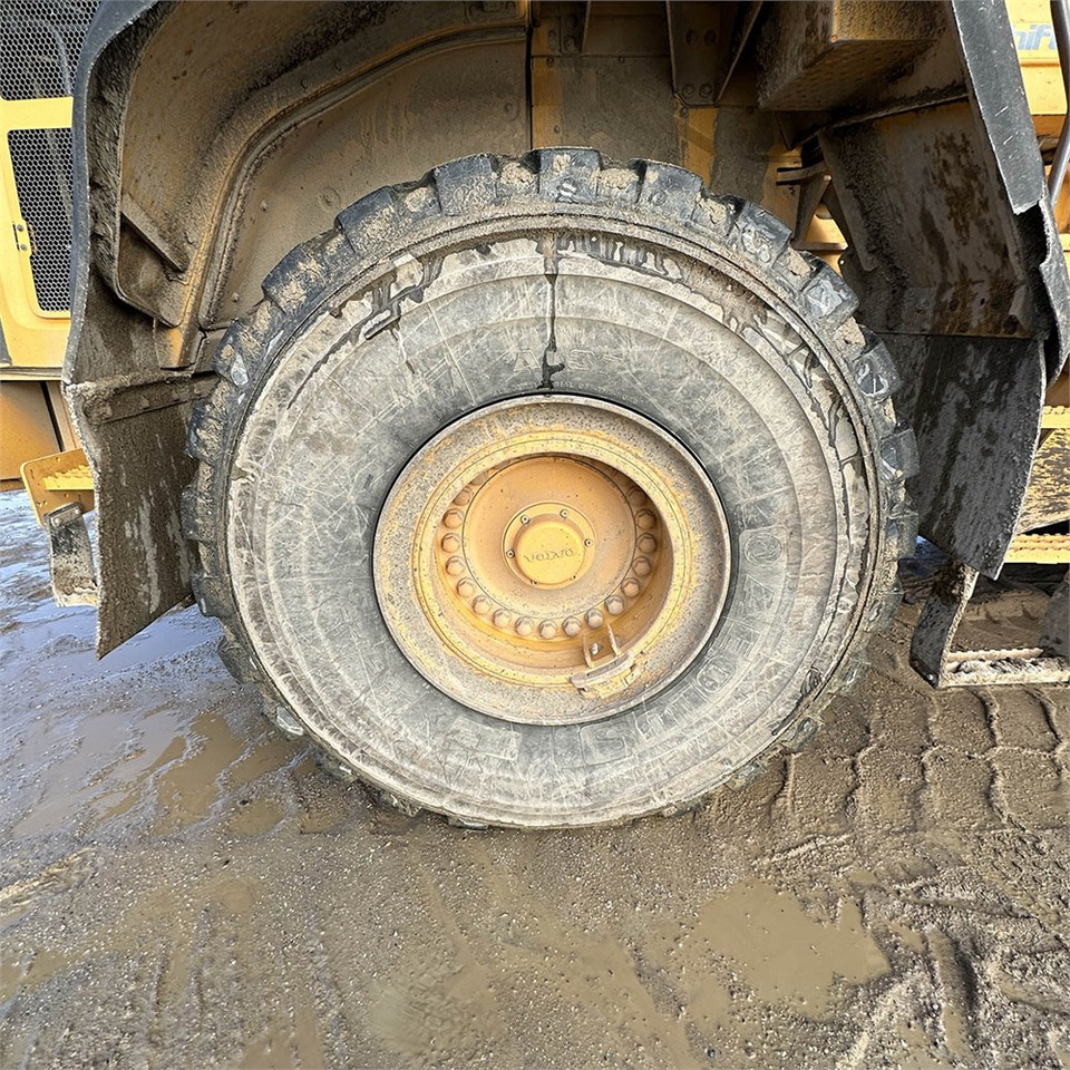 Chargeuse sur pneus Volvo L150 G: photos 42