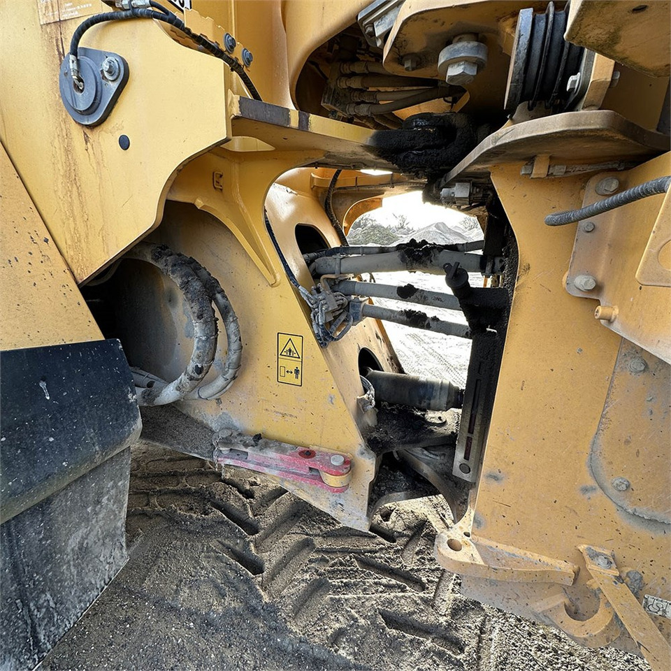 Chargeuse sur pneus Volvo L150 G: photos 30
