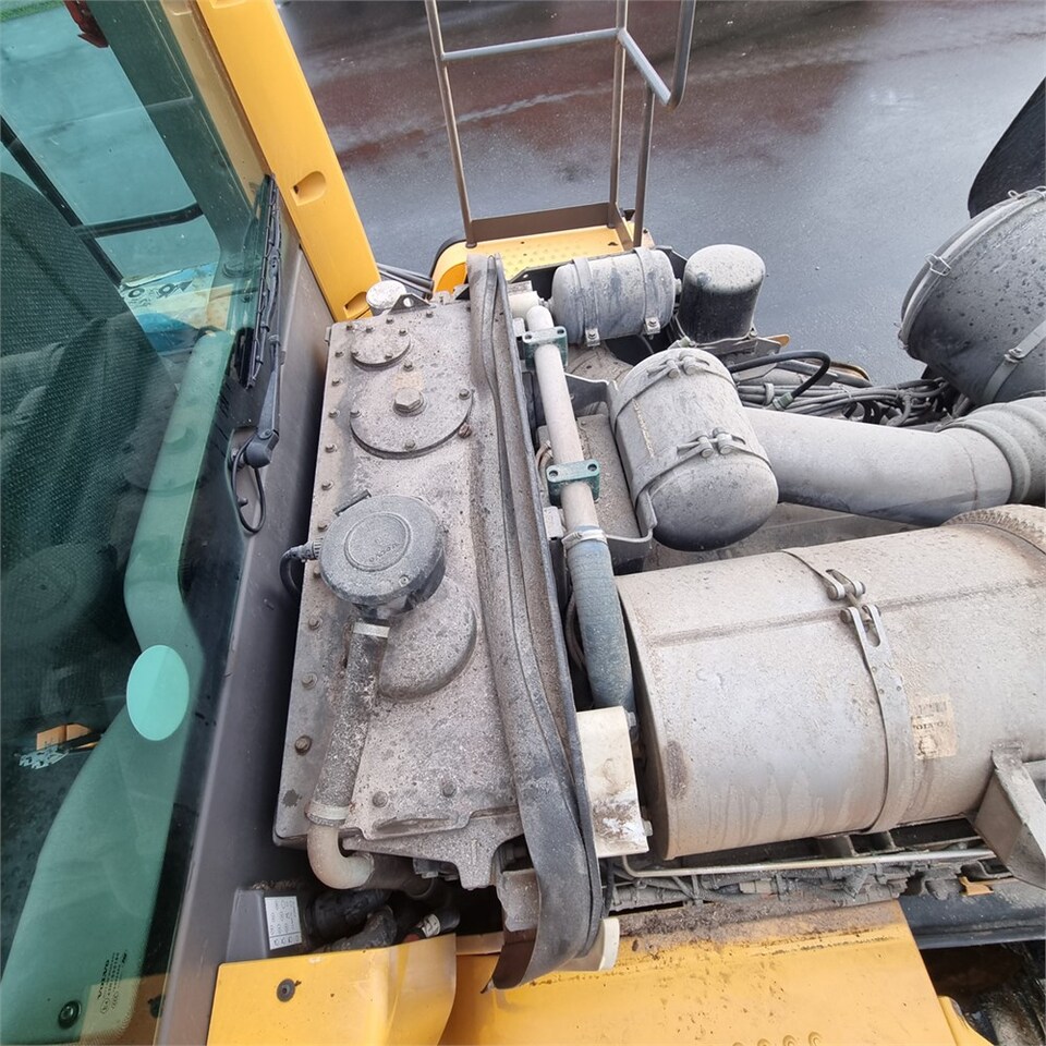 Chargeuse sur pneus Volvo L150G: photos 33