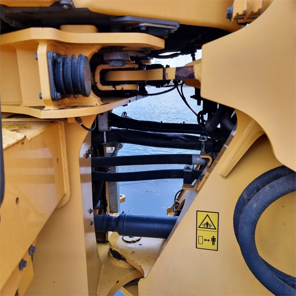 Chargeuse sur pneus Volvo L150G: photos 34