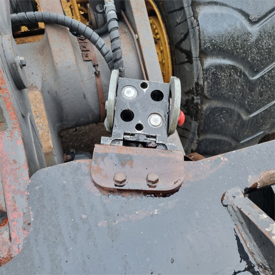 Chargeuse sur pneus Volvo L150G: photos 19
