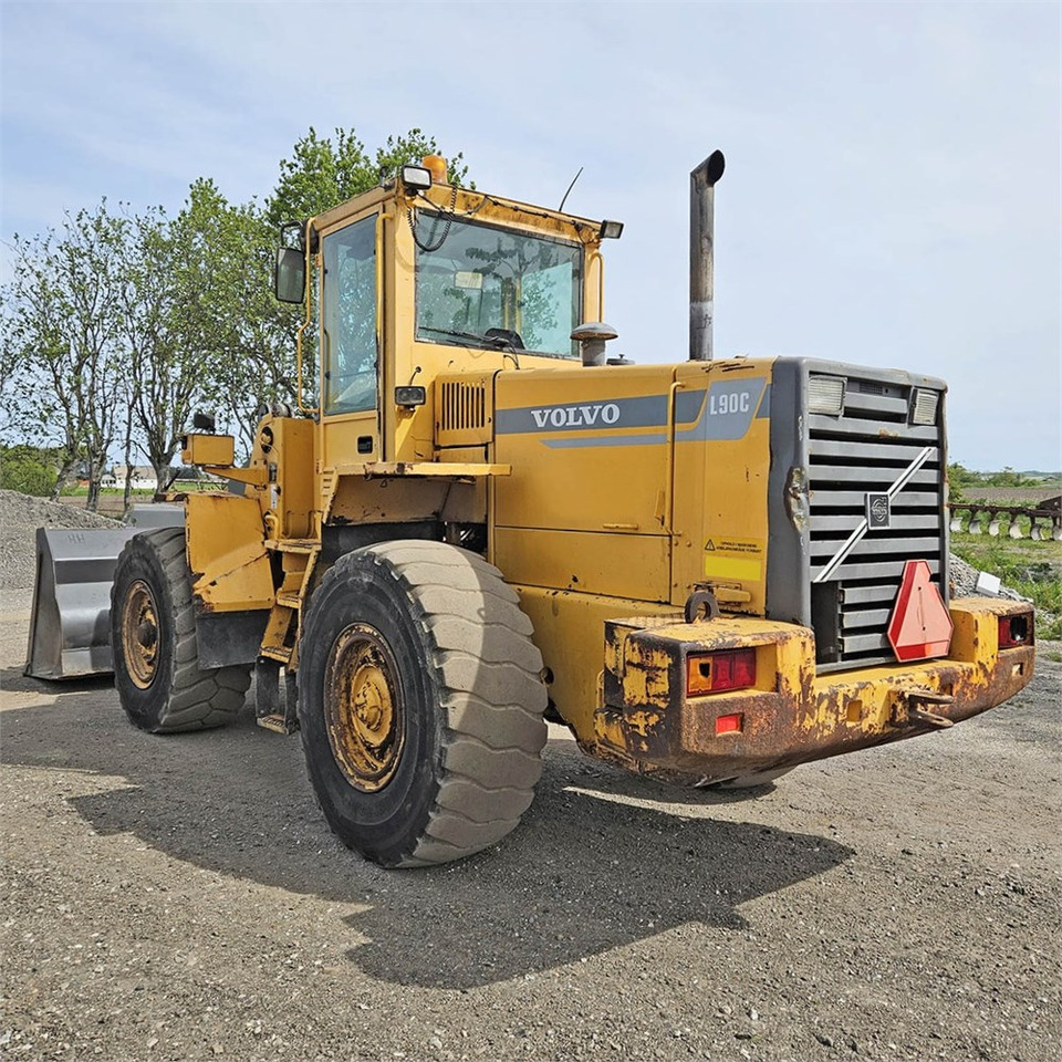 Volvo L90C - Chargeuse sur pneus: photos 3 Volvo L90C - Chargeuse sur pneus: photos 3