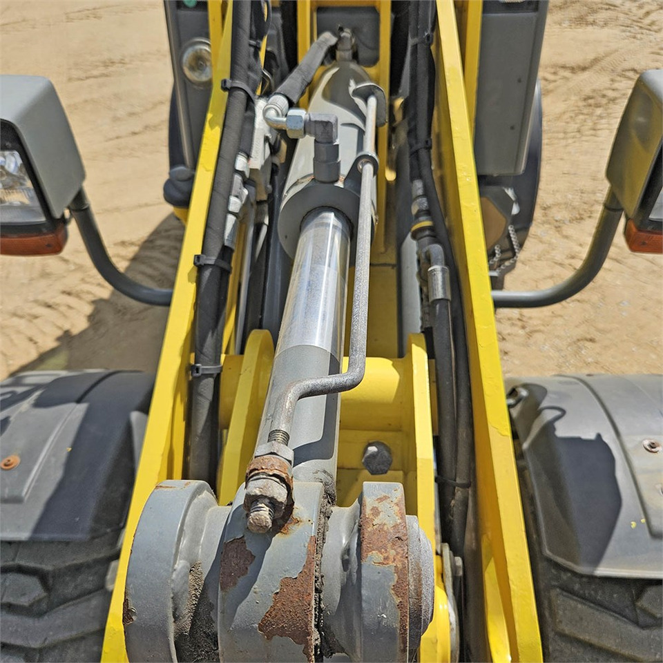 Chargeuse sur pneus Wacker Neuson WL 32/RL30: photos 24