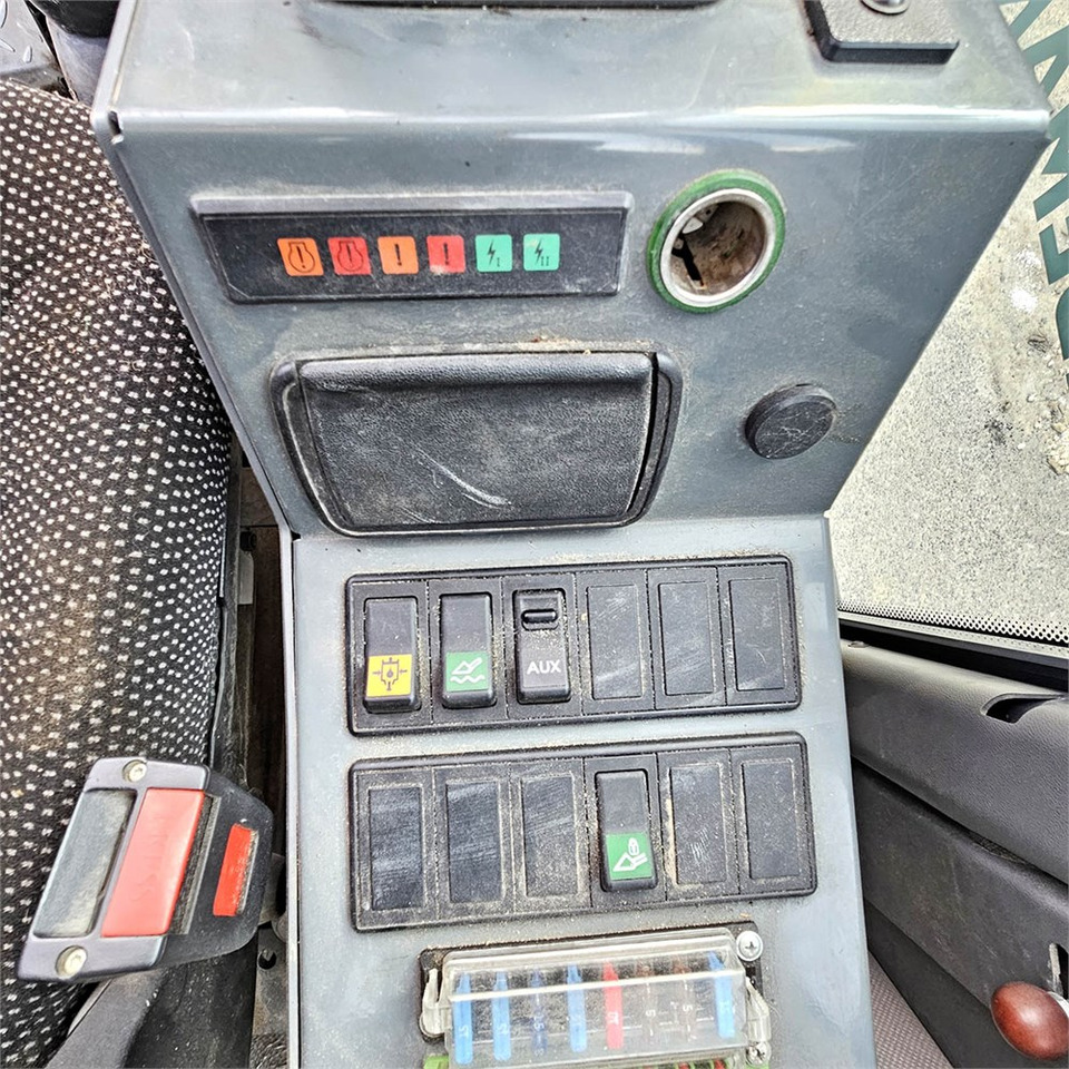 Mini chargeuse Weidemann 2080: photos 11