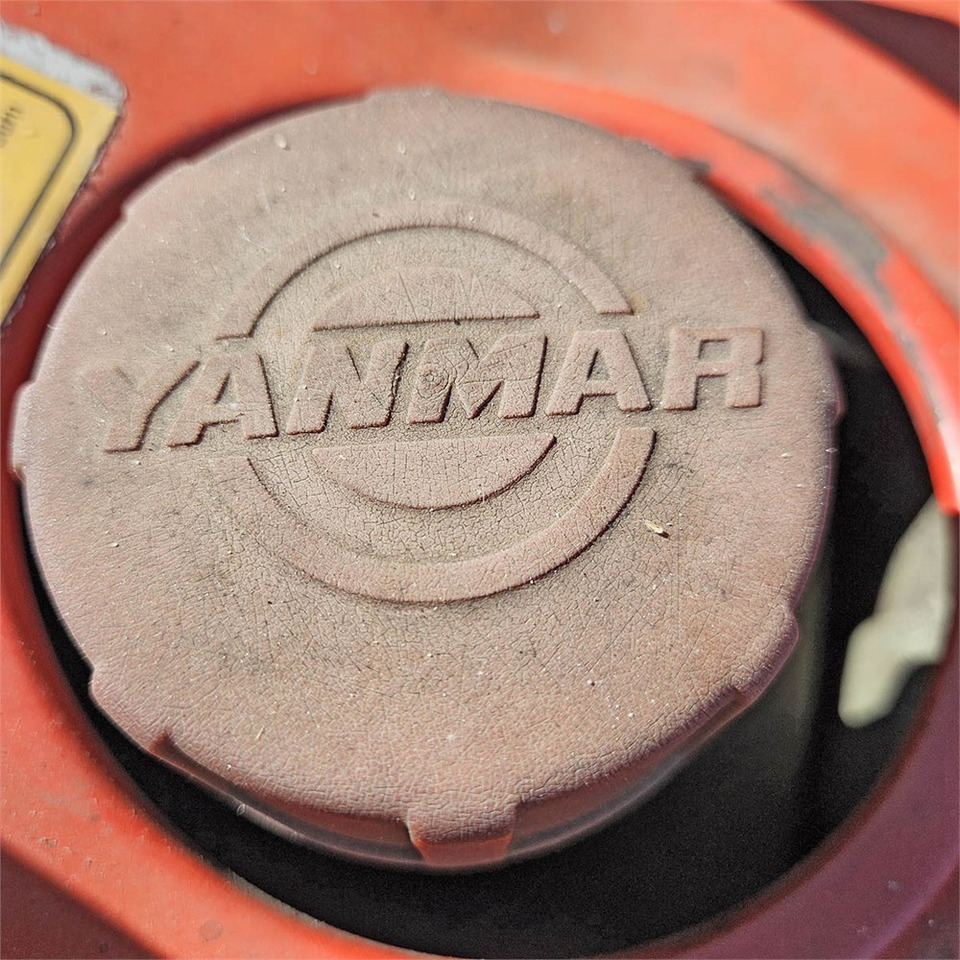 Tracteur communal Yanmar 1510 D: photos 27