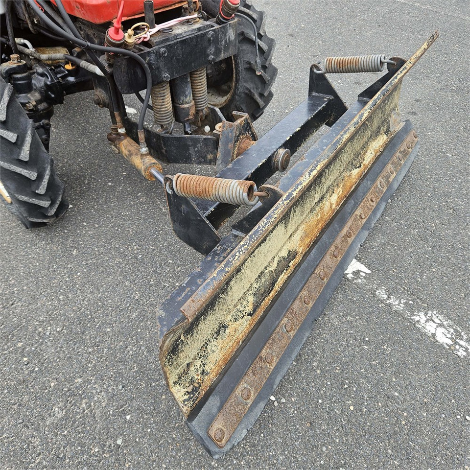 Tracteur communal Yanmar 226 D: photos 25