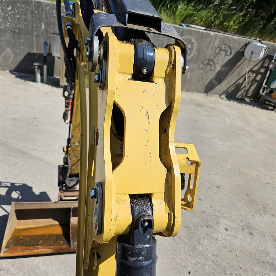 Yanmar SV19 VT en leasing occasion Yanmar SV19 VT: photos 19