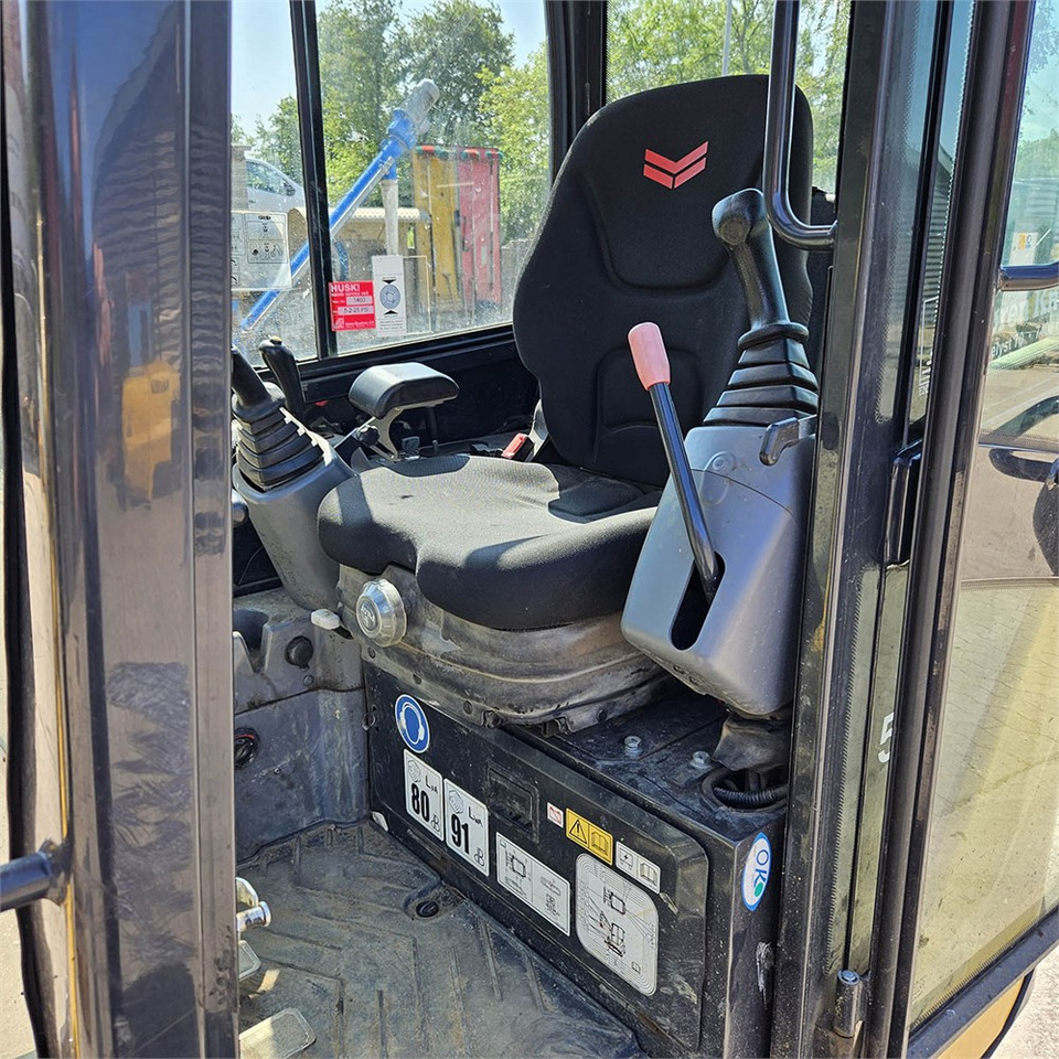 Yanmar SV19 VT en leasing occasion Yanmar SV19 VT: photos 11