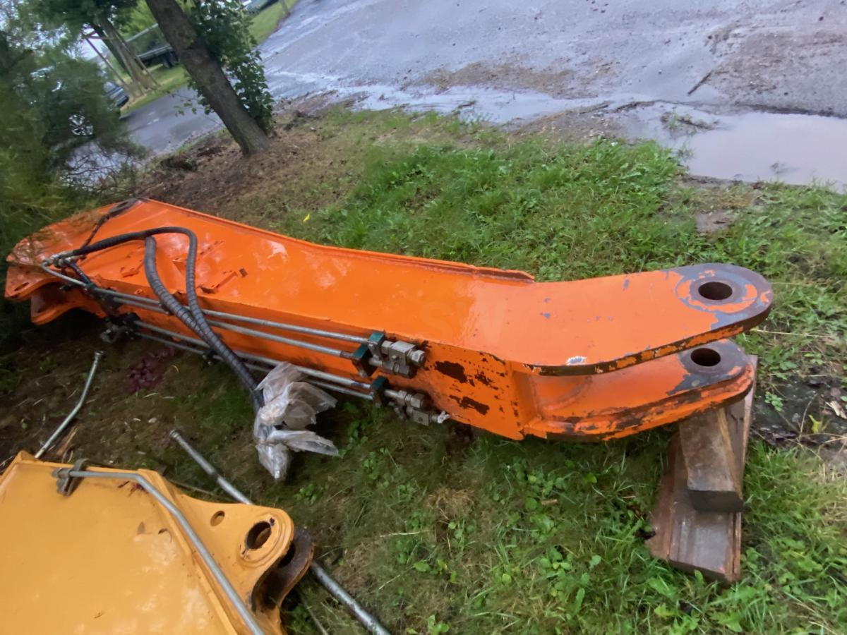 CASE ET DOOSAN BALANCIERS 2M70 & 3M - Flèche: photos 4 CASE ET DOOSAN BALANCIERS 2M70 & 3M - Flèche: photos 4