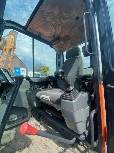 Mini pelle Doosan DX 85R-3: photos 9