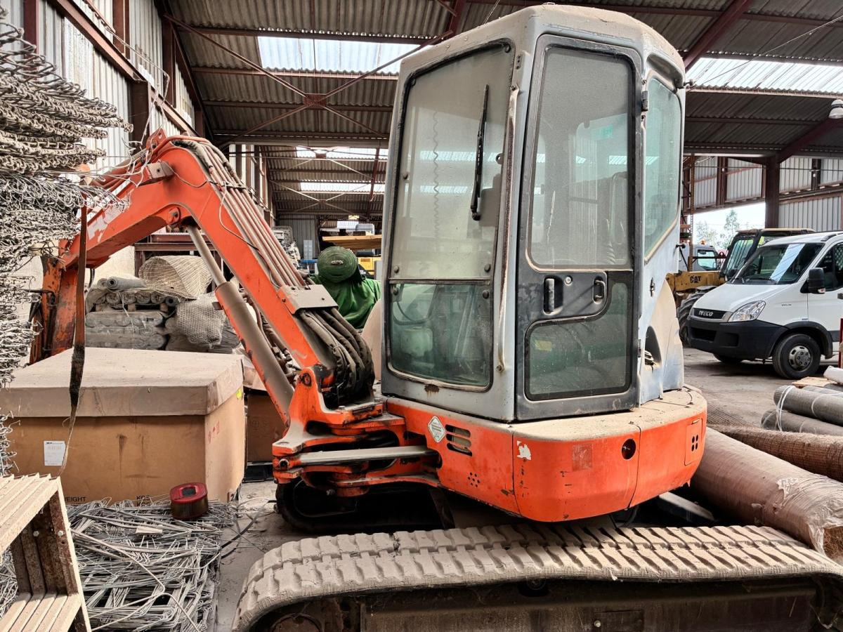 Hitachi EX 50-U - Mini pelle: photos 1 Hitachi EX 50-U - Mini pelle: photos 1