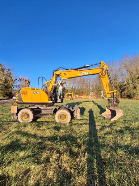 Jcb JS 145W - Pelle sur pneus: photos 3 Jcb JS 145W - Pelle sur pneus: photos 3