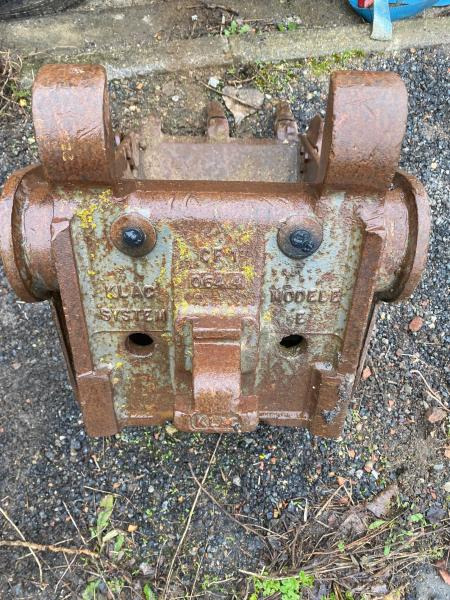 KLAC E - Godet pour pelle: photos 3 KLAC E - Godet pour pelle: photos 3