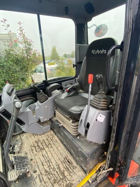 Mini pelle Kubota KX 057-4: photos 11