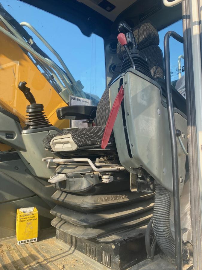 Pelle sur chenille Liebherr R 926 COMPACT: photos 10 Pelle sur chenille Liebherr R 926 COMPACT: photos 10