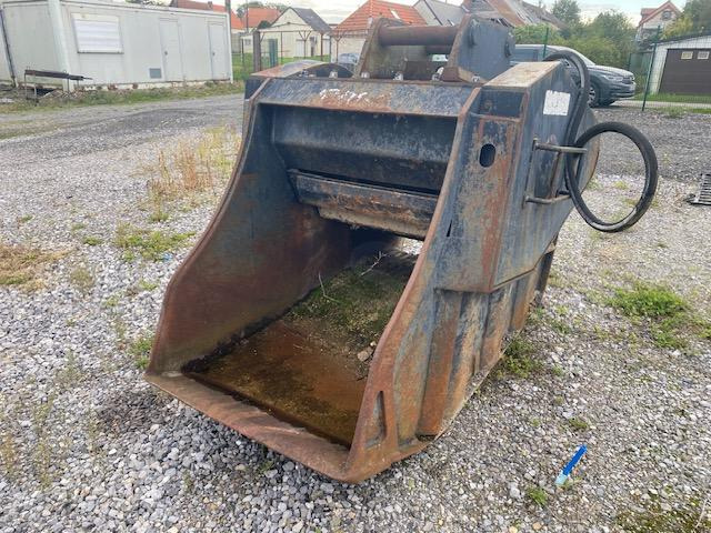 MB CRUSHER BF 90.3 - Godet pour Engins de chantier: photos 1 MB CRUSHER BF 90.3 - Godet pour Engins de chantier: photos 1