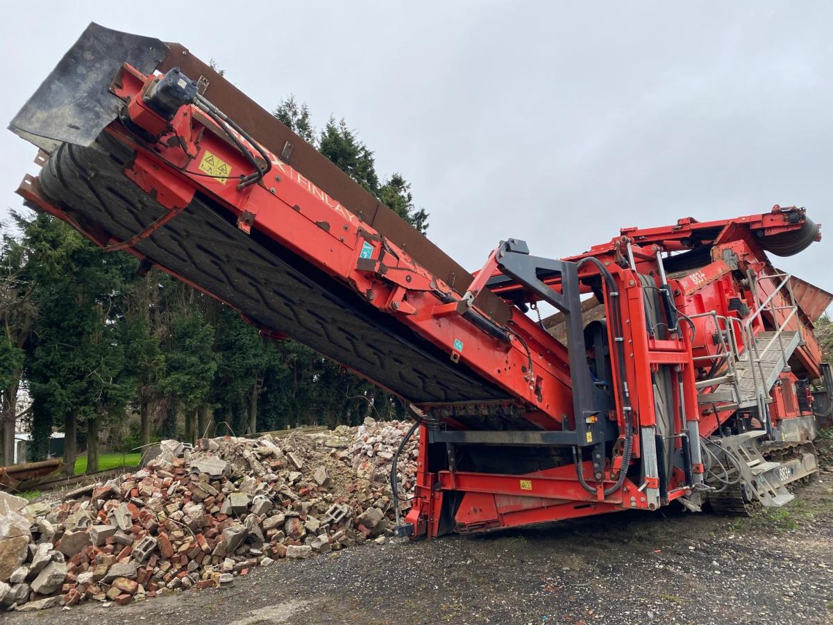 TEREX FINLAY 883 + - Crible: photos 1 TEREX FINLAY 883 + - Crible: photos 1