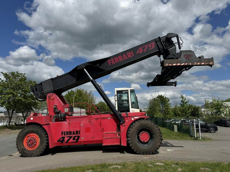 CVS Ferrari F479.5 - Reach stacker: photos 2 CVS Ferrari F479.5 - Reach stacker: photos 2